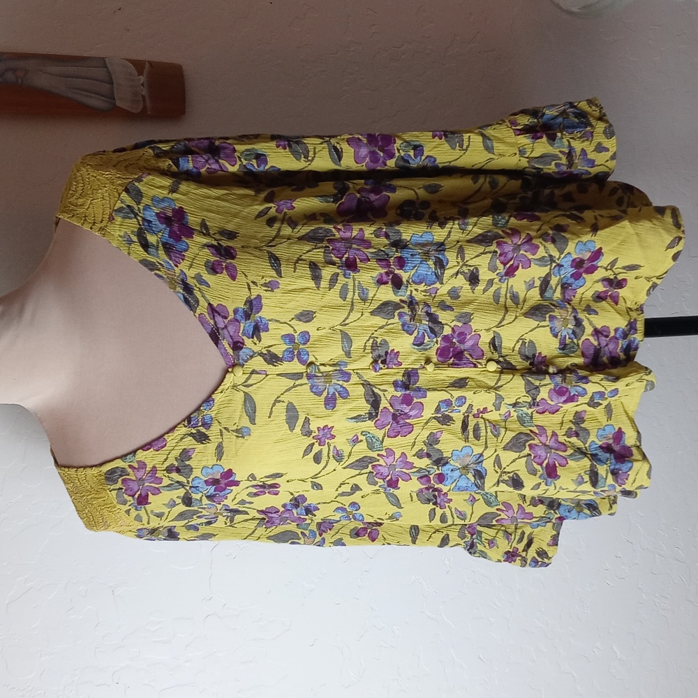 Retrology Petite Gauze Blouse